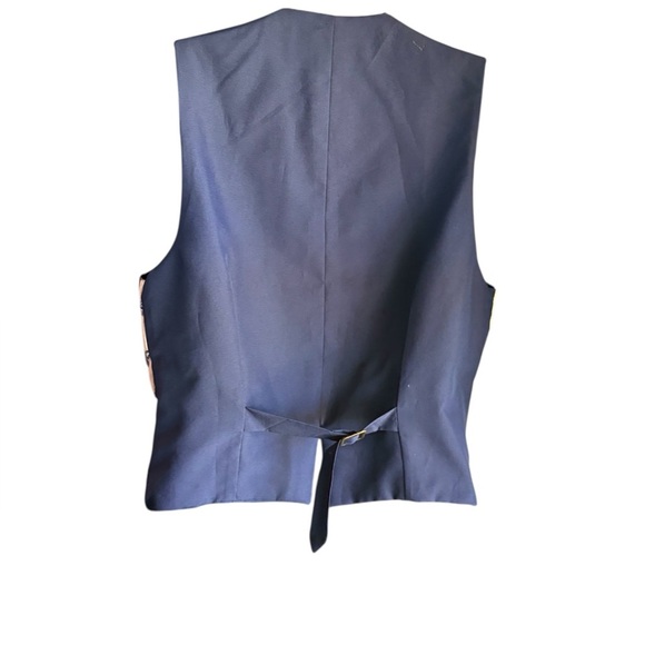 Unbranded women’s floral tailored vintage tapestry with ornate brass buttons - Picture 4 of 8